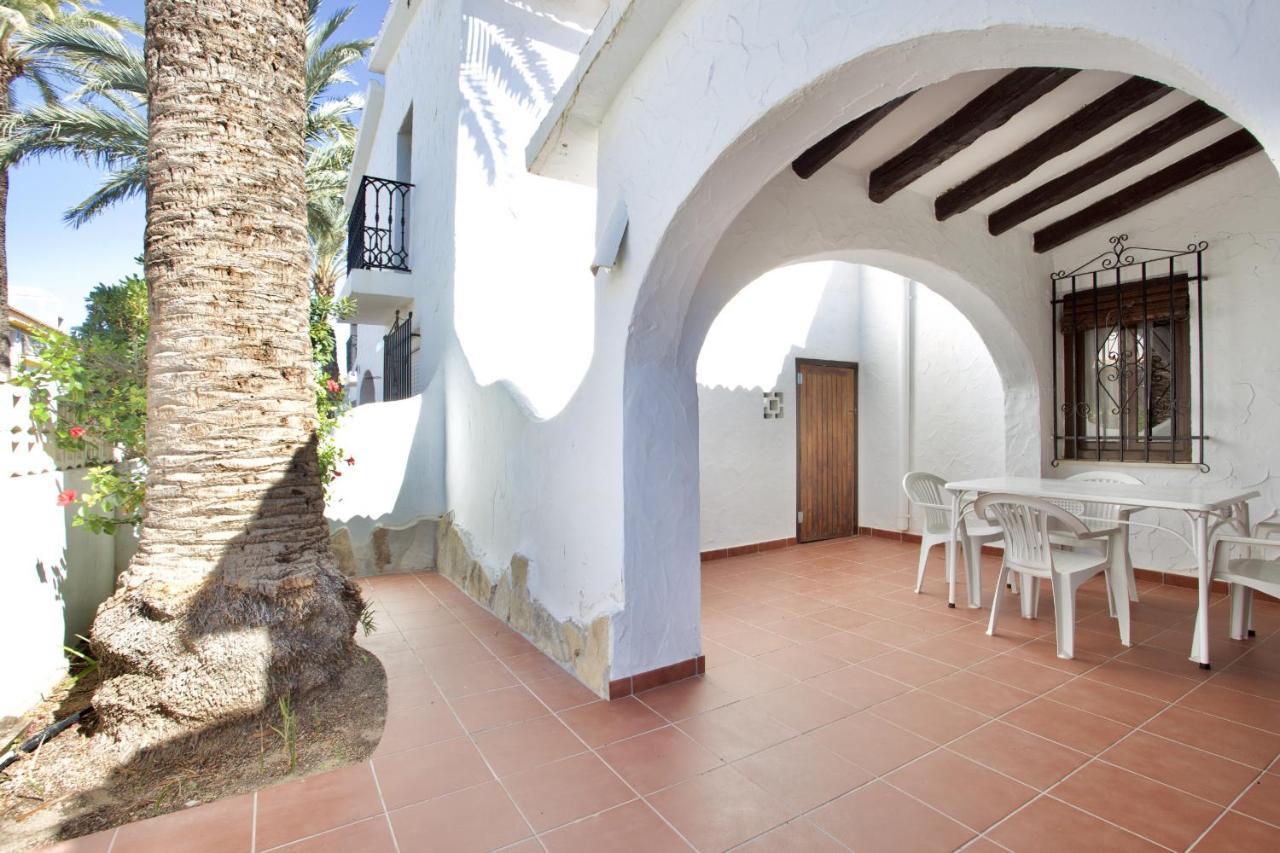 Urbanizacion El Oasis, 20 Villas En 1ª Linea Playa Denia Dış mekan fotoğraf