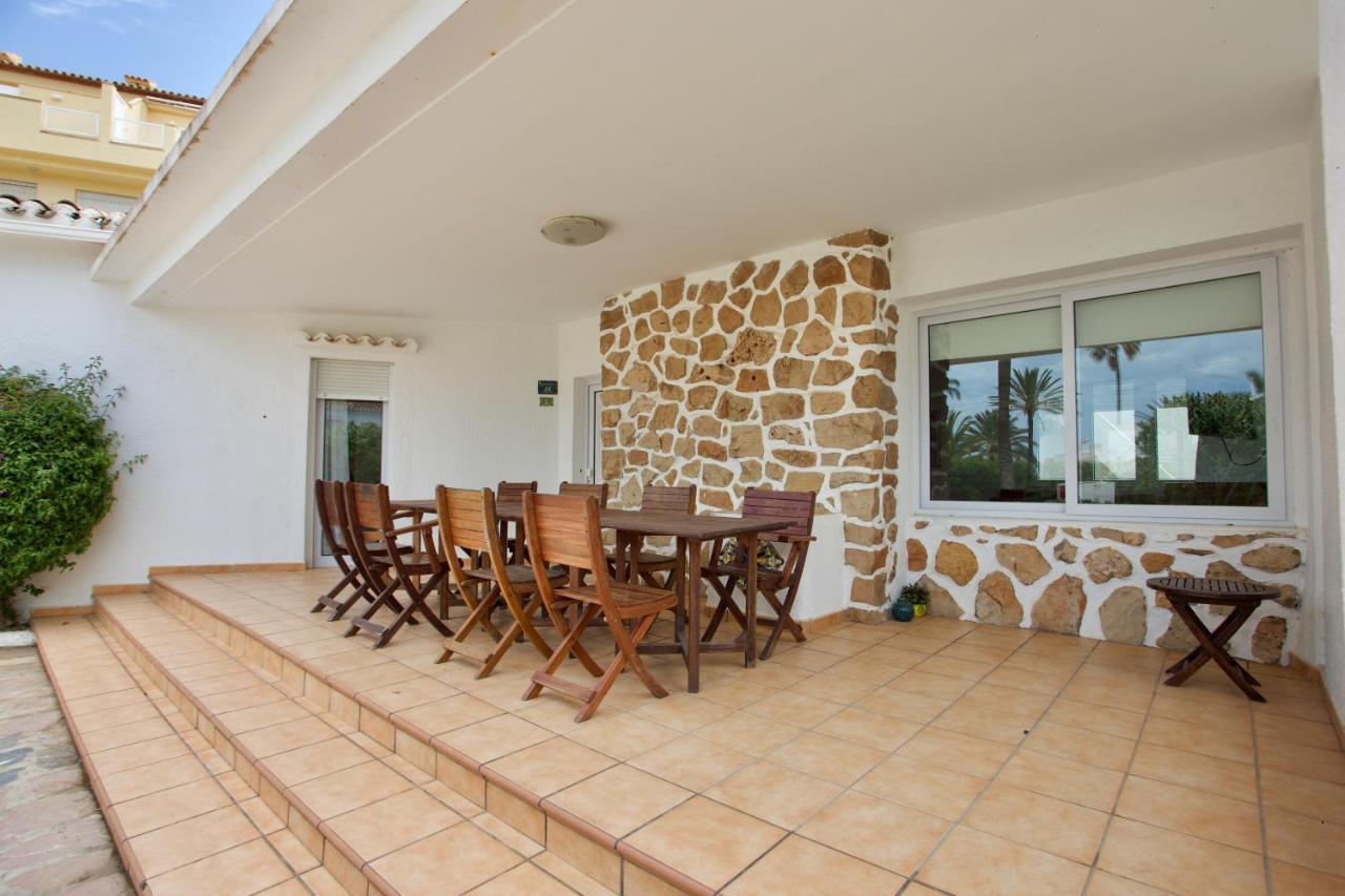 Urbanizacion El Oasis, 20 Villas En 1ª Linea Playa Denia Dış mekan fotoğraf
